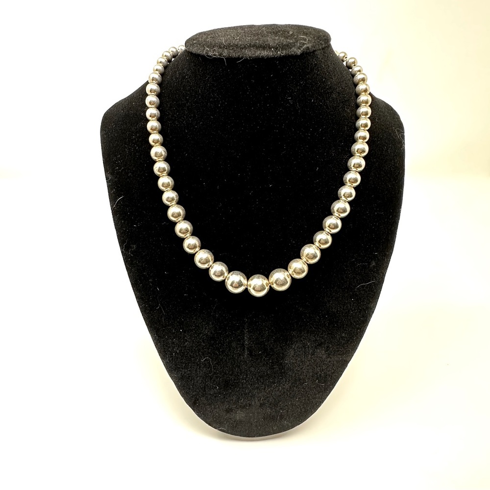 Tiffany & Co. 16” Graduated Beaded Necklace